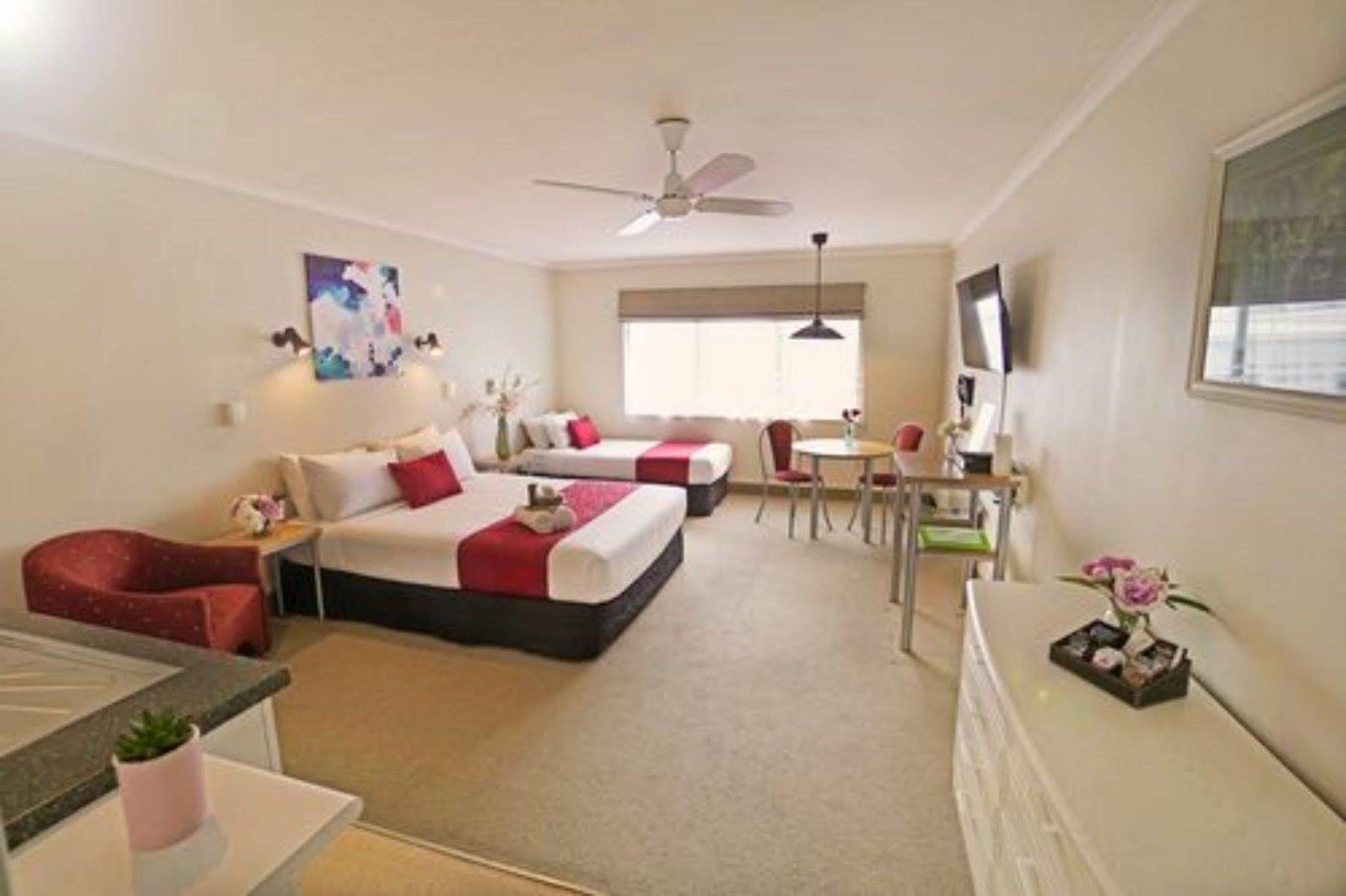 Ashwood Manor Motor Lodge Hamilton Esterno foto